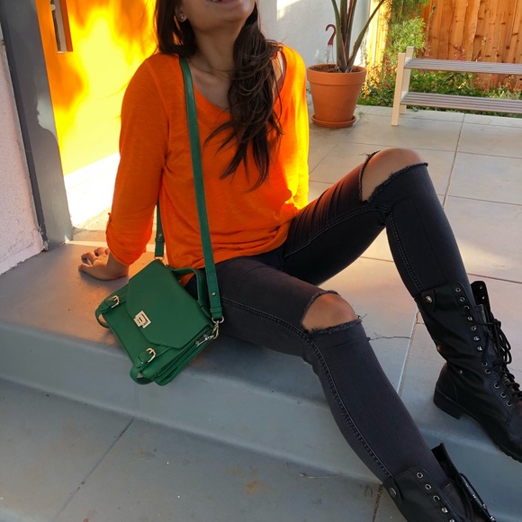 Express Women’s 3/4 Sleeve, V-neck T-shirt - Picture 4 of 4